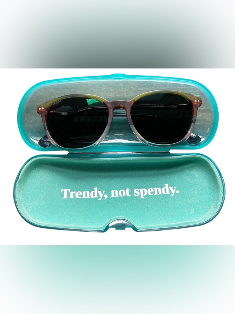 Women’s Gradient Tortoiseshell Sunglasses - Black Lenses - Picture 3 of 4